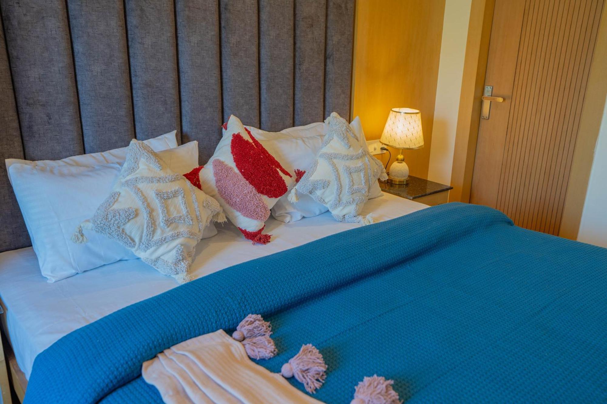 Perfectstayz Premium At Mall Road 穆索里 外观 照片